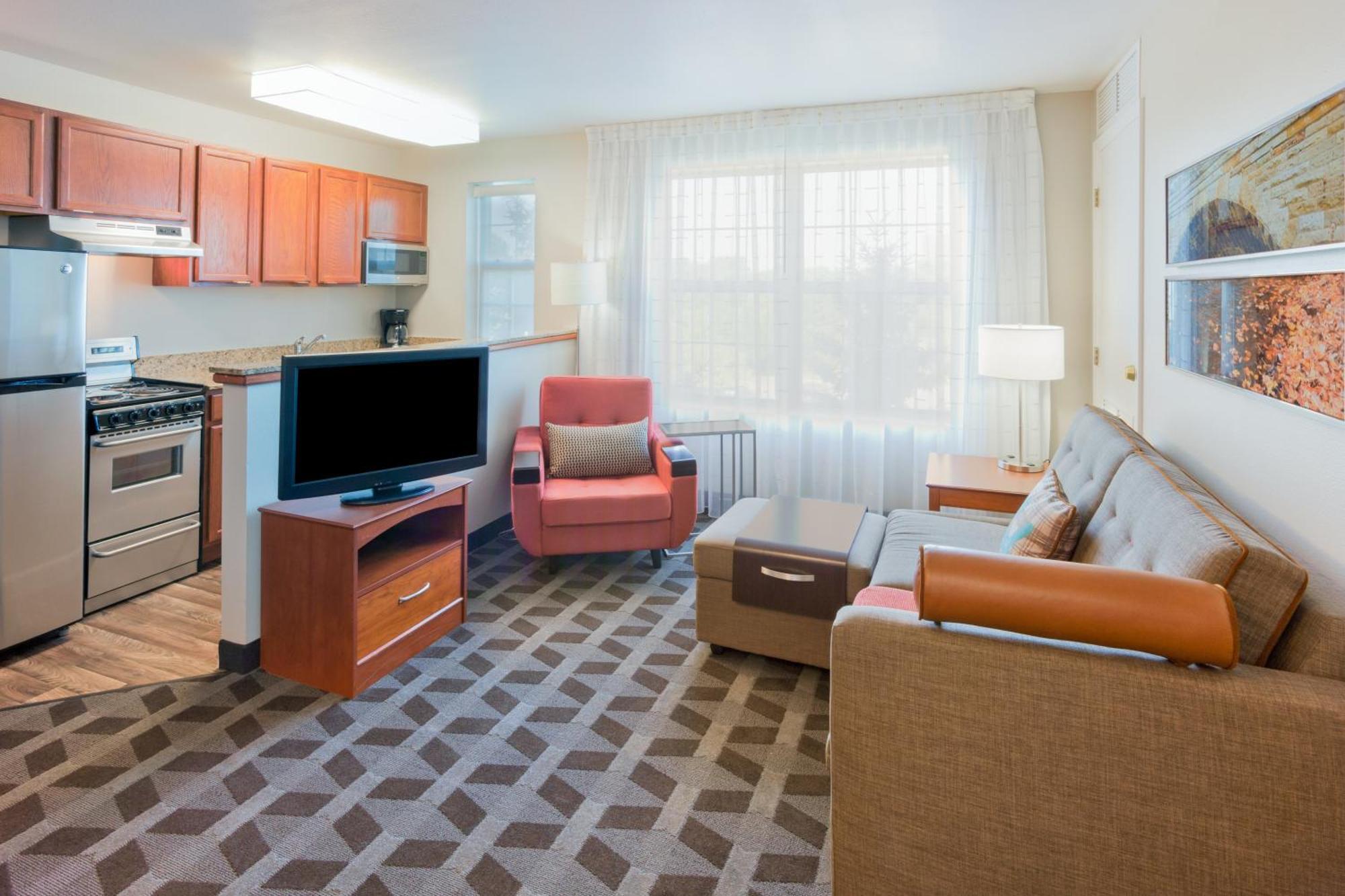 Towneplace Suites By Marriott Detroit Livonia Exterior foto
